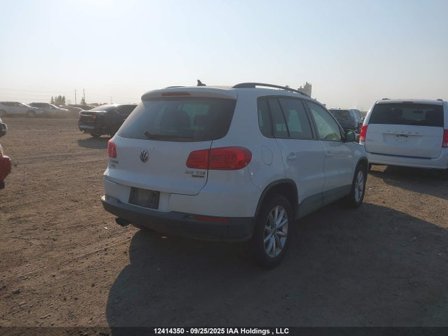 WVGNV7AX4HK035518 Volkswagen 2017
