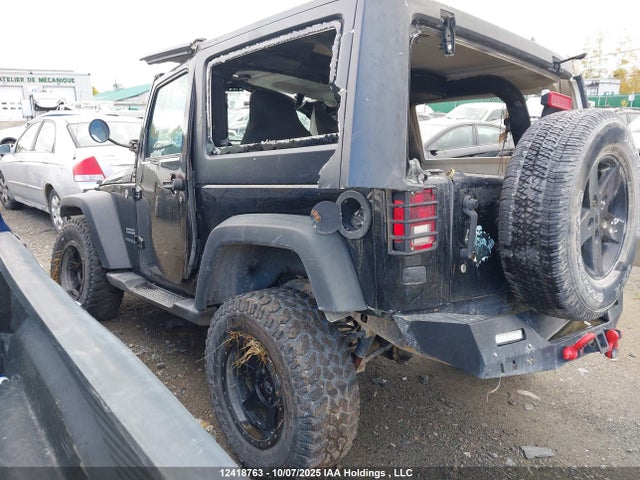 1C4AJWAG2GL327041 Jeep Wrangler Sport