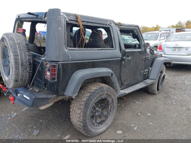 1C4AJWAG2GL327041 Jeep Wrangler Sport