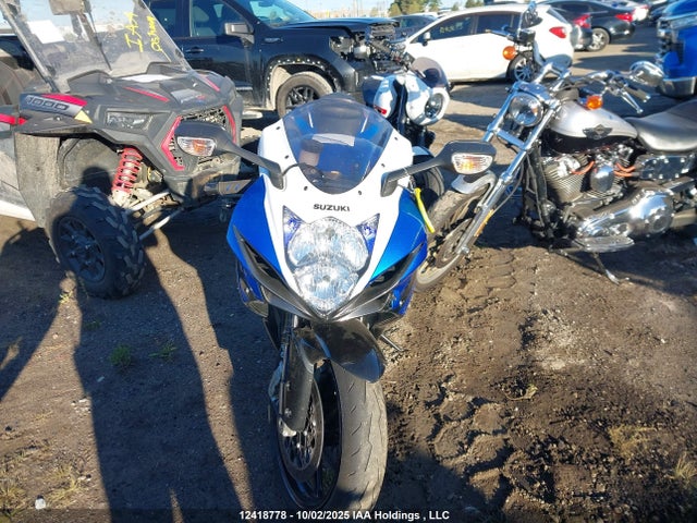 JS1GN7FA2E2101040 Suzuki N738-