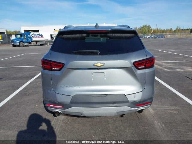 3GNKBJRS8RS141604 Chevrolet lgx