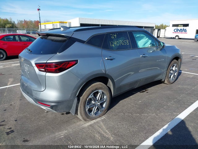 3GNKBJRS8RS141604 Chevrolet lgx