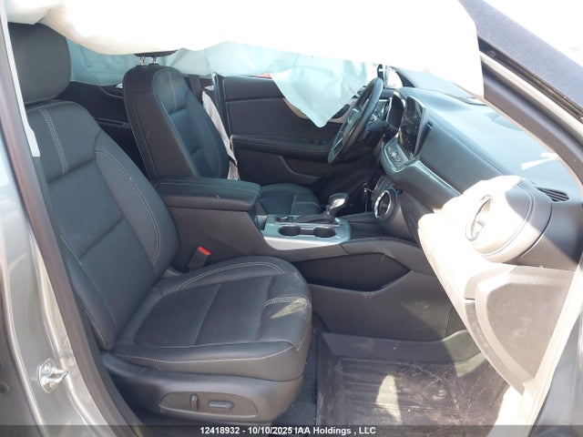 3GNKBJRS8RS141604 Chevrolet lgx