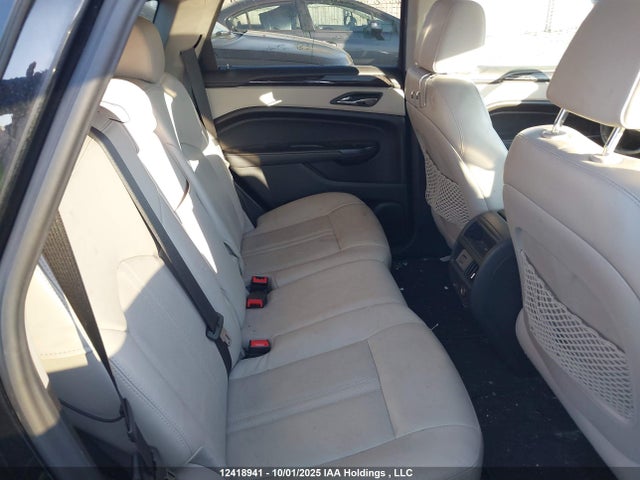 Cadillac Srx Performance Collection 2015 3GYFNFE36FS636452 Image 8