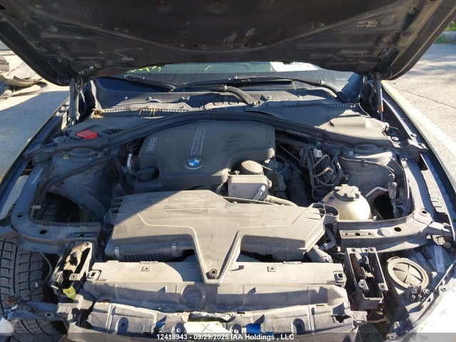 BMW 320i 2014 WBA3C3C59EF985543 Image 10