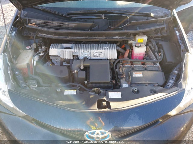JTDZN3EUXHJ070813 Toyota 2zr-fxe, 5jm