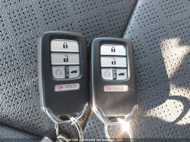 Honda j35y6 2022 5FNYF8H90NB501823 Image 11