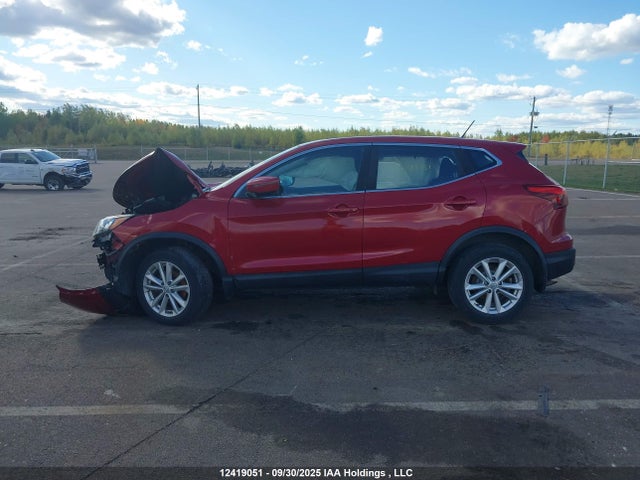 JN1BJ1CR9JW291718 Nissan ROGUE SPORT