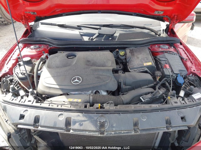 Mercedes-Benz GLA-Class 2015 WDCTG4GB7FJ103775 Image 10