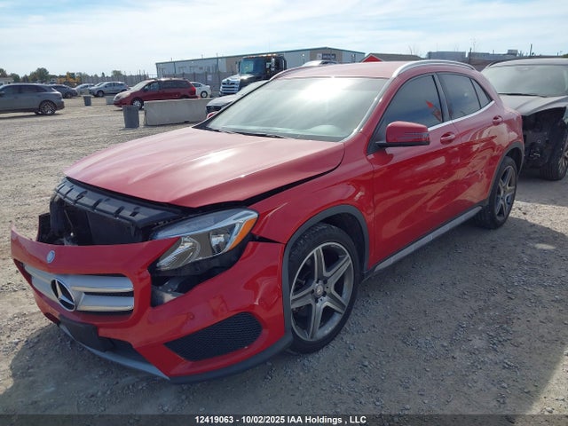 Mercedes-Benz GLA-Class 2015 WDCTG4GB7FJ103775 Image 2