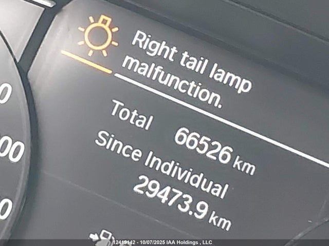 3MW5R7J09M8B53052 BMW 330I