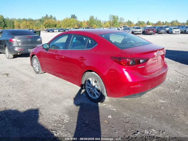 3MZBM1V78FM209515 Mazda pe