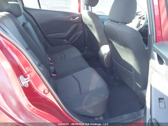 3MZBM1V78FM209515 Mazda pe