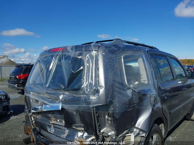 Honda j35z4 2015 5FNYF4H99FB503371 Image 12
