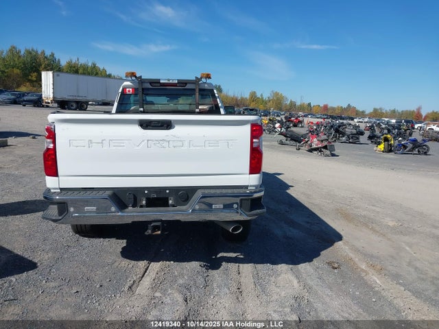 1GC4KLE7XSF231037 Chevrolet l8t
