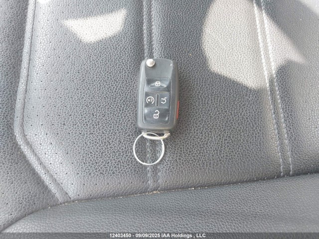 1VWBA7A36JC045741 Volkswagen tsi