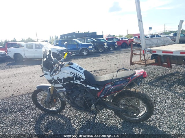 JYADM10N4MA000697 Yamaha 2021