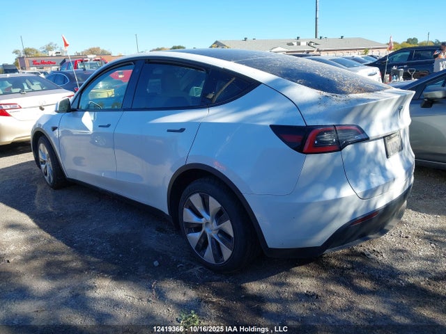 5YJYGDED3MF120447 Tesla Model Y