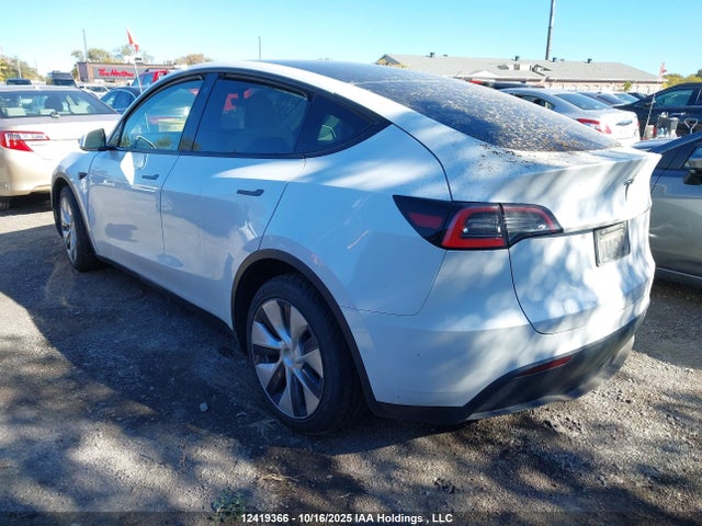 5YJYGDED3MF120447 Tesla Model Y
