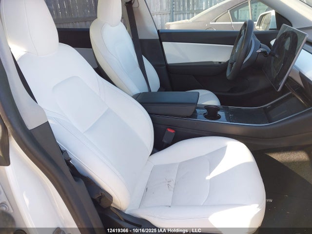 5YJYGDED3MF120447 Tesla Model Y