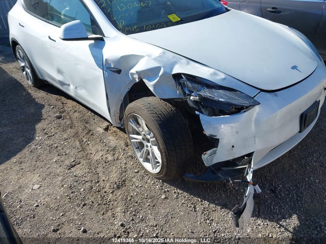 5YJYGDED3MF120447 Tesla Model Y