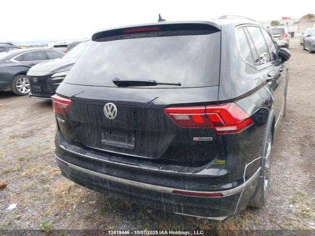 3VV4B7AXXMM138553 Volkswagen Tiguan