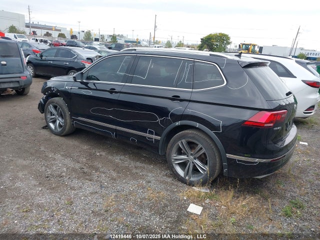 3VV4B7AXXMM138553 Volkswagen Tiguan