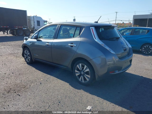 Nissan Leaf 2015 1N4AZ0CP0FC309032 Image 3
