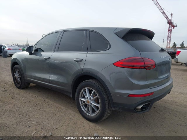 Porsche Cayenne 2016 WP1AA2A27GLA06169 Image 3