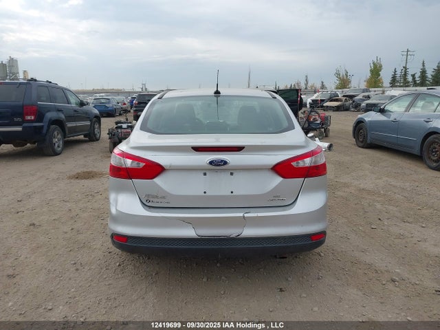 Ford Focus 2014 1FADP3F27EL100292 Image 17