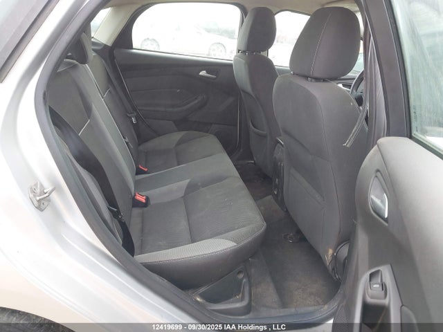 Ford Focus 2014 1FADP3F27EL100292 Image 8