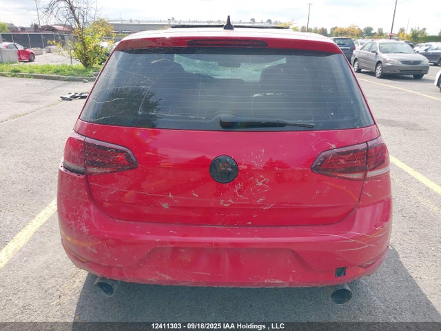3VWB17AU5JM282731 Volkswagen 2018