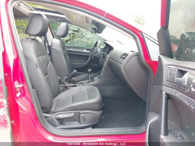 3VWB17AU5JM282731 Volkswagen 2018