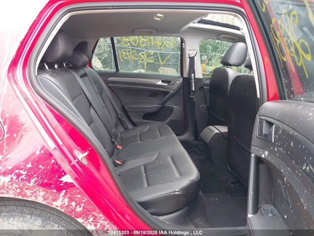 3VWB17AU5JM282731 Volkswagen 2018