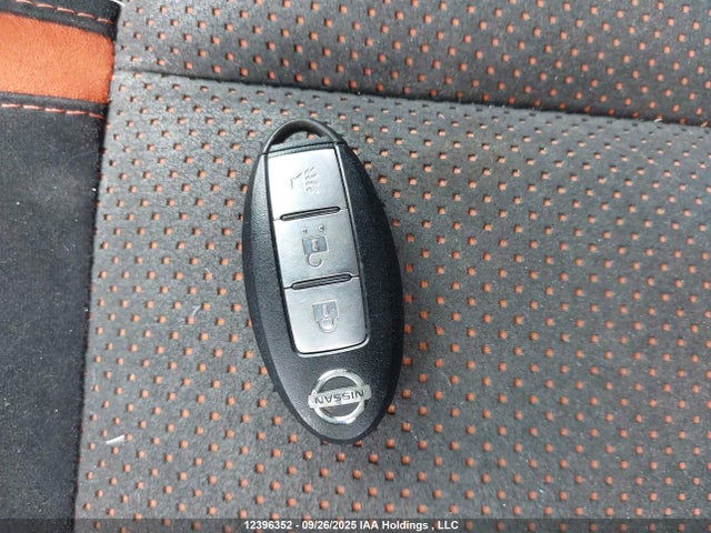 Nissan 2018 2018 3N1CE2CP3JL353309 Image 11