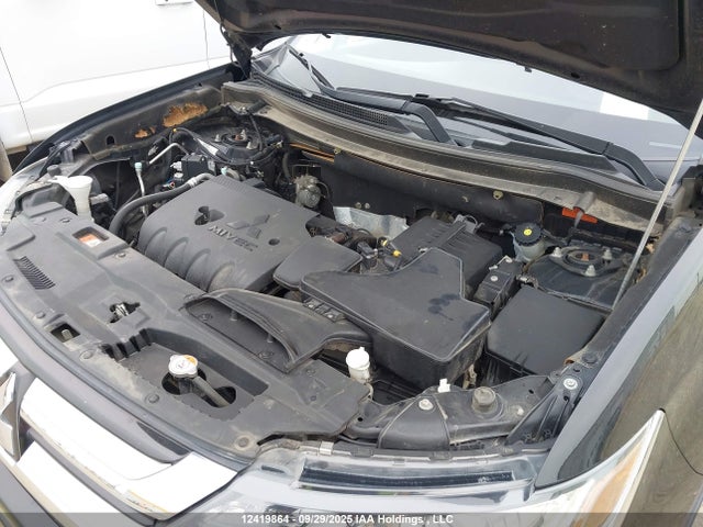 12419864 :رقم المزاد ، JA4AZ2A30GZ605487 vin ، 2016 Mitsubishi Outlander Es مزاد بيع