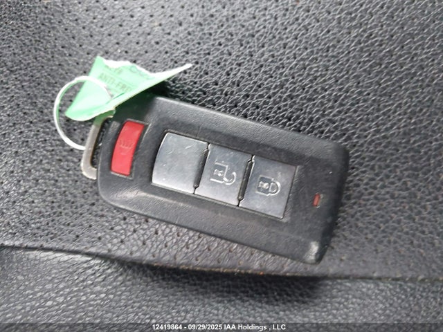 12419864 :رقم المزاد ، JA4AZ2A30GZ605487 vin ، 2016 Mitsubishi Outlander Es مزاد بيع