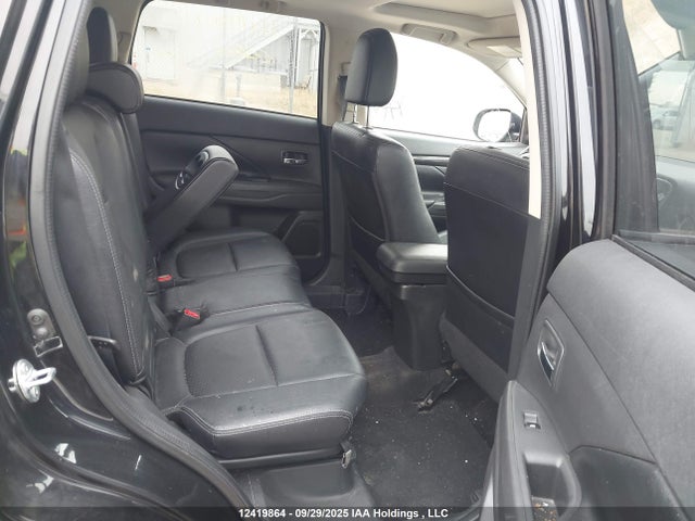 12419864 :رقم المزاد ، JA4AZ2A30GZ605487 vin ، 2016 Mitsubishi Outlander Es مزاد بيع
