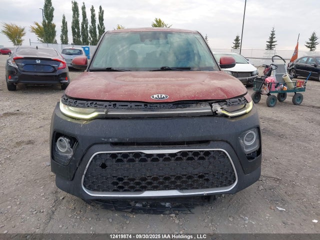 2021 Kia Soul Ex მანქანა იყიდება აუქციონზე, vin: KNDJ33AU6M7780081, აუქციონის ნომერი: 12419874