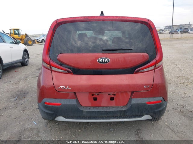 2021 Kia Soul Ex მანქანა იყიდება აუქციონზე, vin: KNDJ33AU6M7780081, აუქციონის ნომერი: 12419874