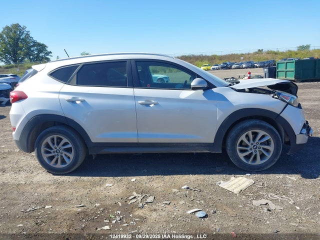Hyundai 2016 2016 KM8J3CA40GU041435 Image 13