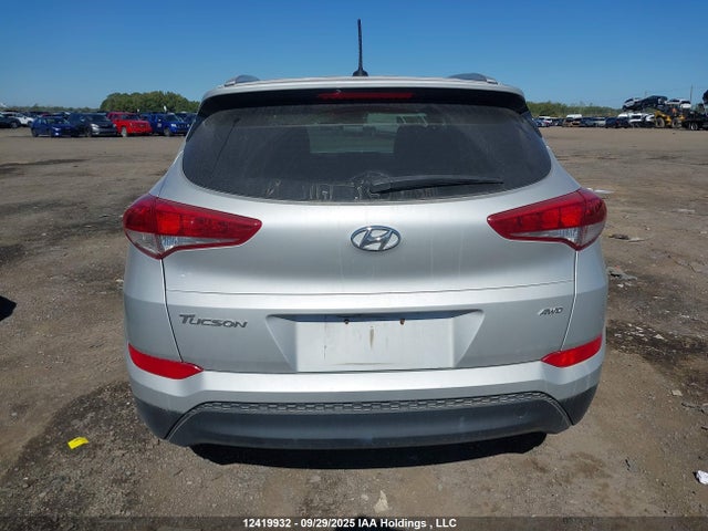 Hyundai 2016 2016 KM8J3CA40GU041435 Image 16