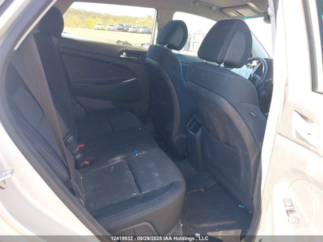 Hyundai 2016 2016 KM8J3CA40GU041435 Image 8
