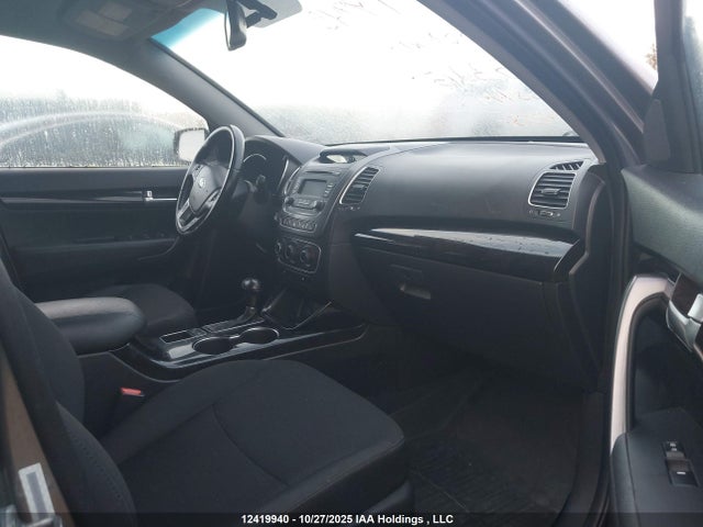 2015 Kia Sorento Lx მანქანა იყიდება აუქციონზე, vin: 5XYKTDA73FG553215, აუქციონის ნომერი: 12419940