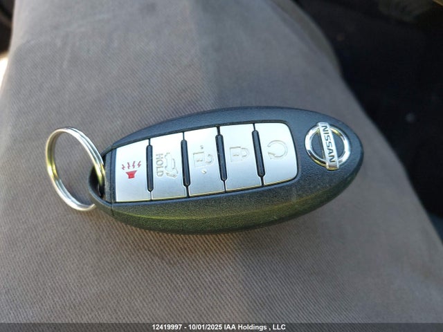 12419997 :رقم المزاد ، 5N1AT2MV3HC740015 vin ، 2017 Nissan Rogue Sv/sl مزاد بيع