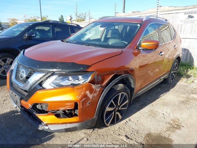 12419997 :رقم المزاد ، 5N1AT2MV3HC740015 vin ، 2017 Nissan Rogue Sv/sl مزاد بيع