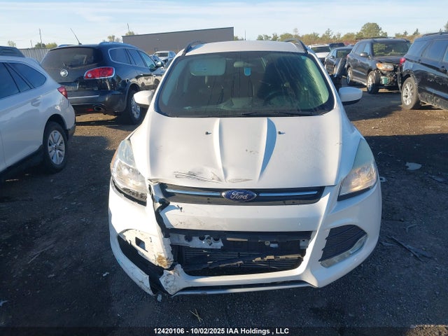 1FMCU0G91EUA48611 Ford 2014
