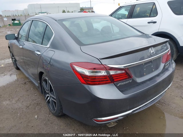 1HGCR2E5XGA806582 Honda k24w1
