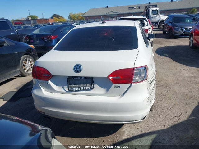 12420287 :رقم المزاد ، 3VWLL7AJ8DM358032 vin ، 2013 Volkswagen Jetta 2.0 Tdi Highline مزاد بيع