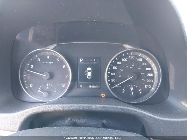 KMHD84LF2HU188053 Hyundai Elantra